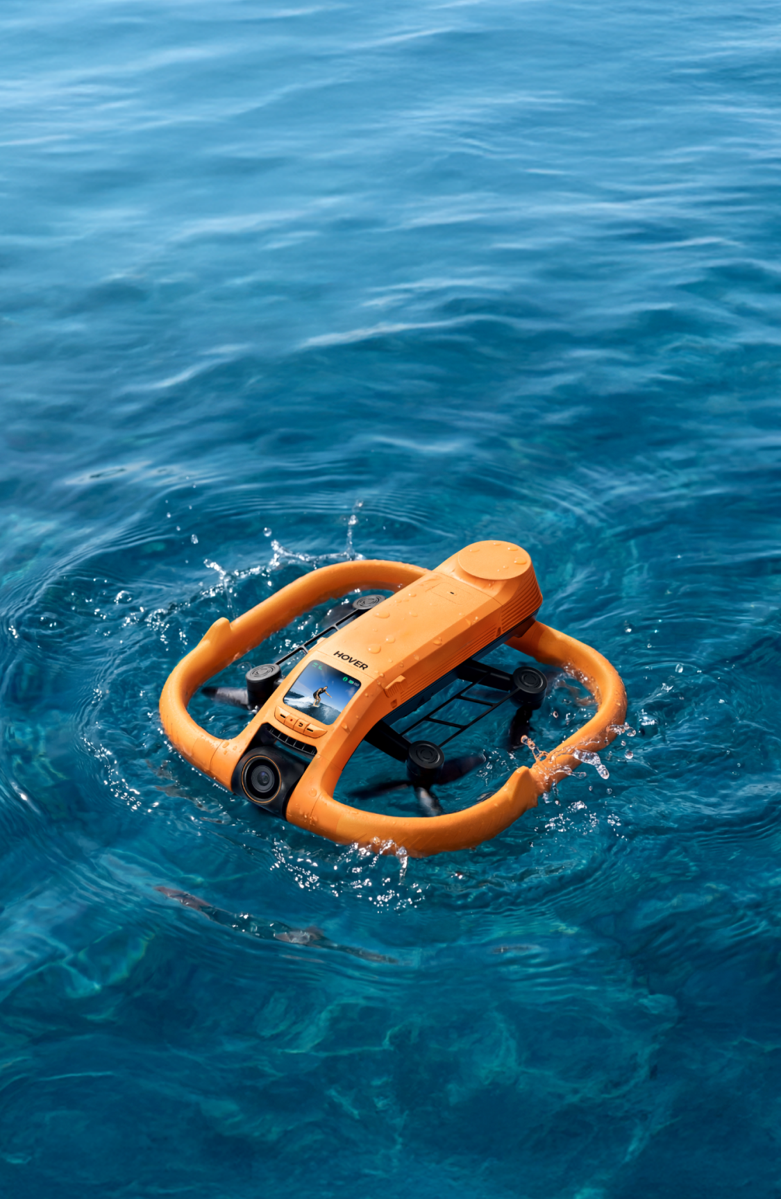 <p>HOVERAir初、</p><p>100%防水飛行カメラ。</p>